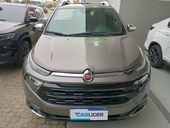 FIAT TORO 2.0 16V TURBO DIESEL RANCH 4WD AT9 FIAT TORO 2.0 16V TURBO DIESEL RANCH 4WD AT9